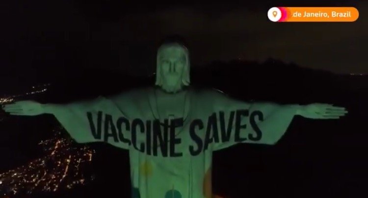 Rio de Janeiro’s Christ the Redeemer Lit Up with a Message Promoting ‘Vaccine Equality’ (VIDEO)