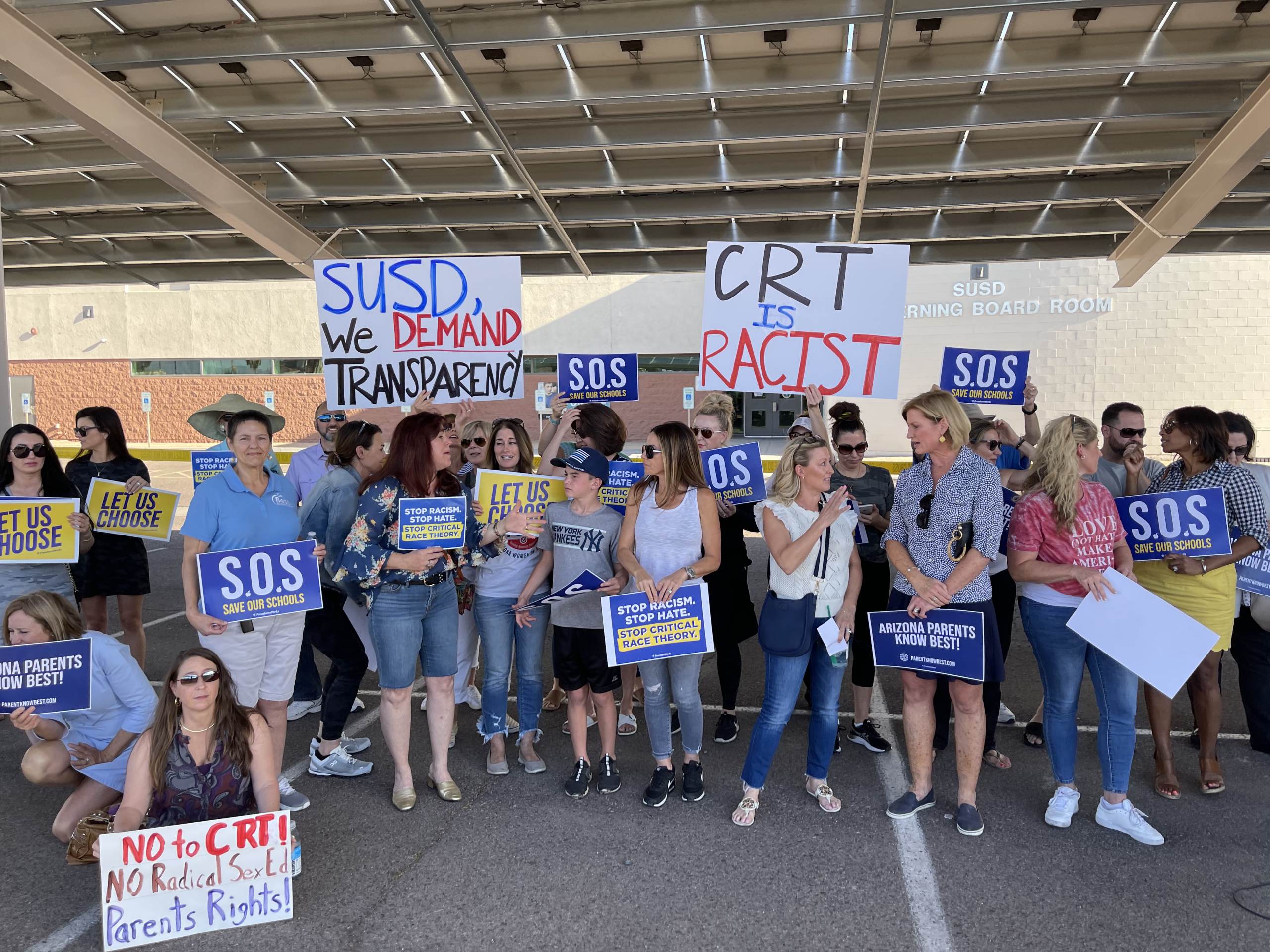 SCHOOL PARENTS HOLD MASS RALLY in Scottsdale, Arizona – Announce Coalition to Recruit, Train and Mobilize Parent Activists – While School Board Hides (VIDEO)