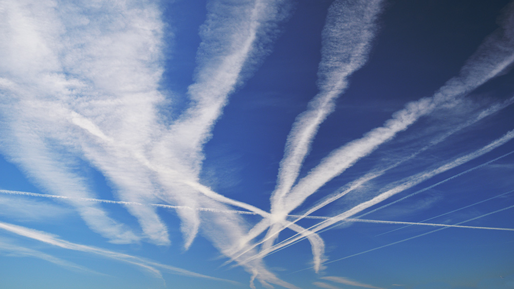 Image: Spanish government admits to spraying chemtrails on citizens, at behest of the UN