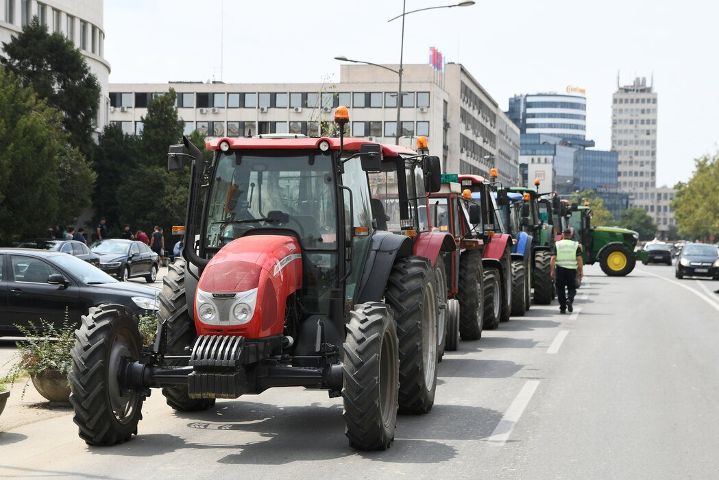 Angry Serbian Farmers Organize Protests and Gives Ultimatum or They’ll Radicalize their Actions Over Soaring Fuel Prices and Skyrocketing Essentials (VIDEO)