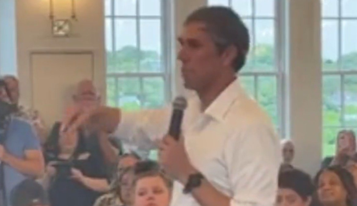 ‘Motherf*cker!’ – Texas Democrat Gubernatorial Candidate Beto O’Rourke Snaps at Heckler at Town Hall Event (VIDEO)