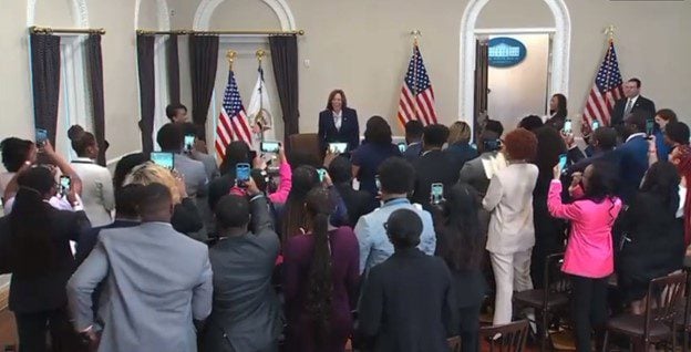 Watch What Happens When Kamala Harris Enters A Room And Asks The Crowd To Applaud Her (VIDEO)