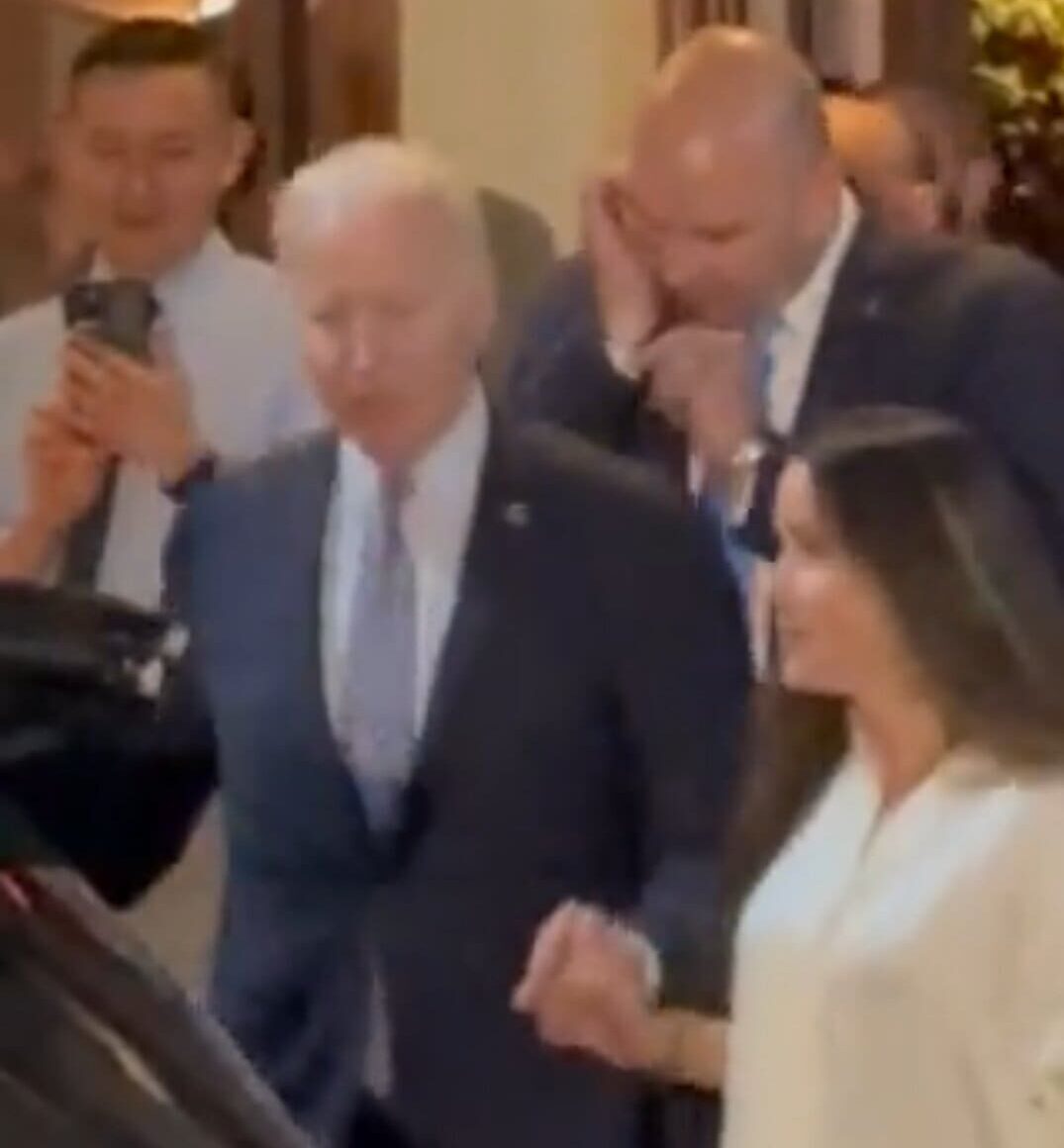 Feeble Joe Biden Appears to Need Help With Stairs From Daughter Ashley at New York City Restaurant (Video) | The Gateway Pundit