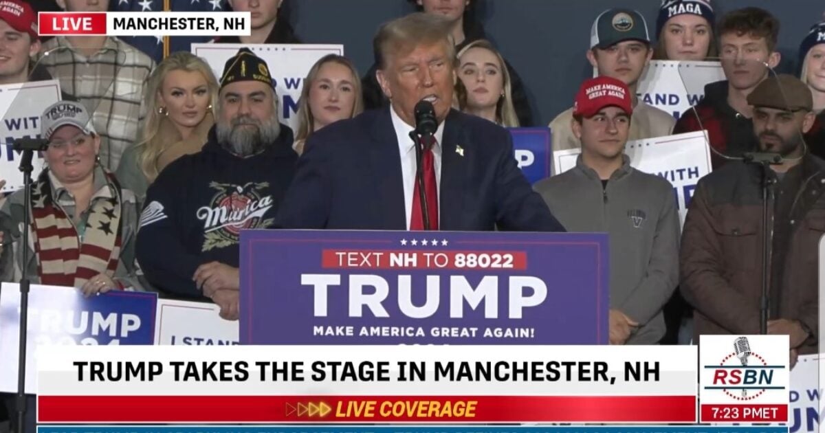 President Trump Speaks to Packed House in Manchester, New Hampshire ...